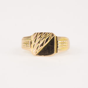 Stand-Out Signet (10k)