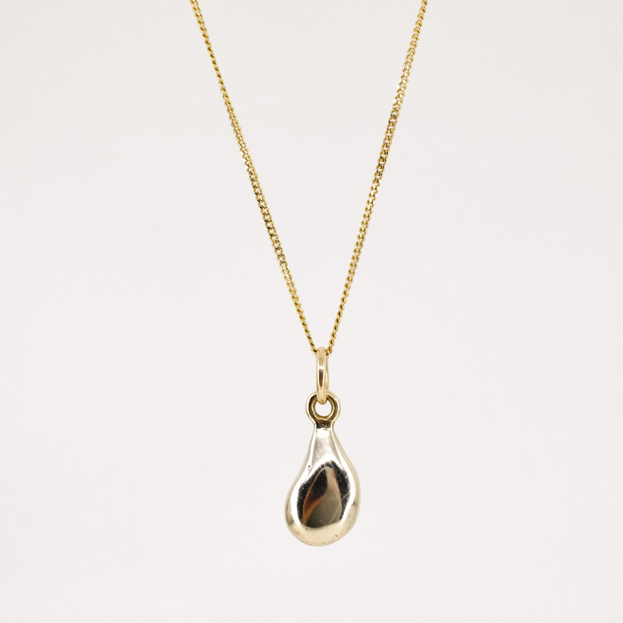 vintage gold pendant, folklor, vintage jewelry canada