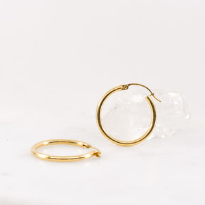 Sleek Simple Hoops (10k)