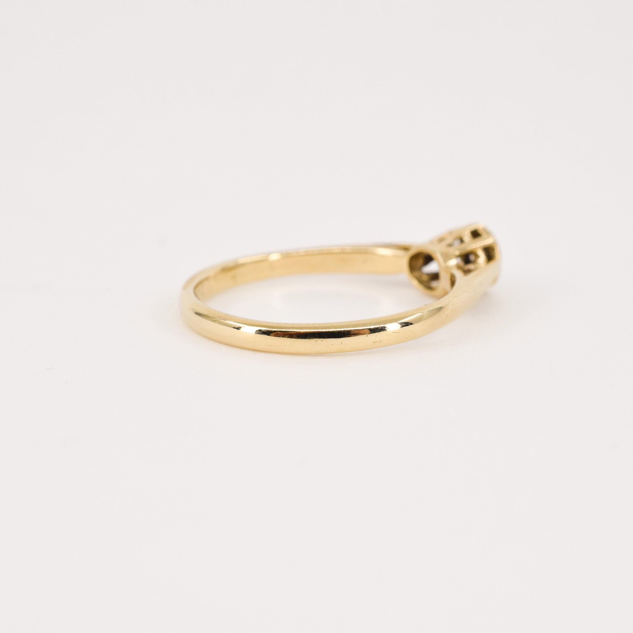 antique diamond bezel set ring, folklor vintage jewelry canada
