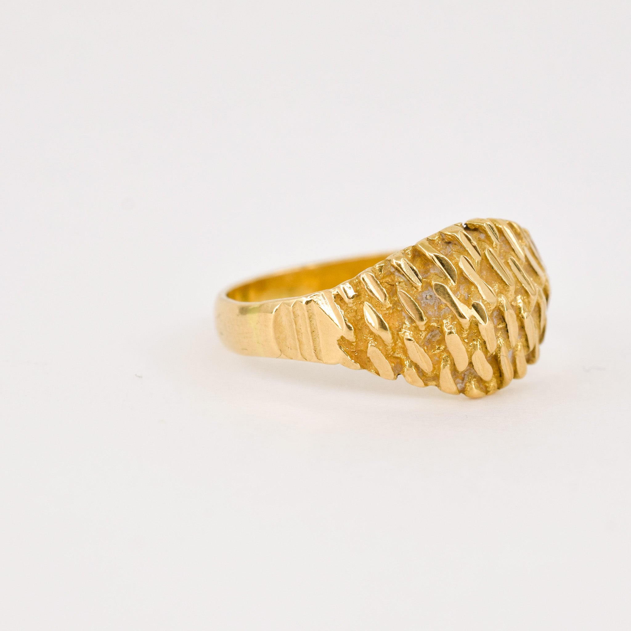 vintage 22k gold dome ring, folklor, vintage and antique jewelry canada