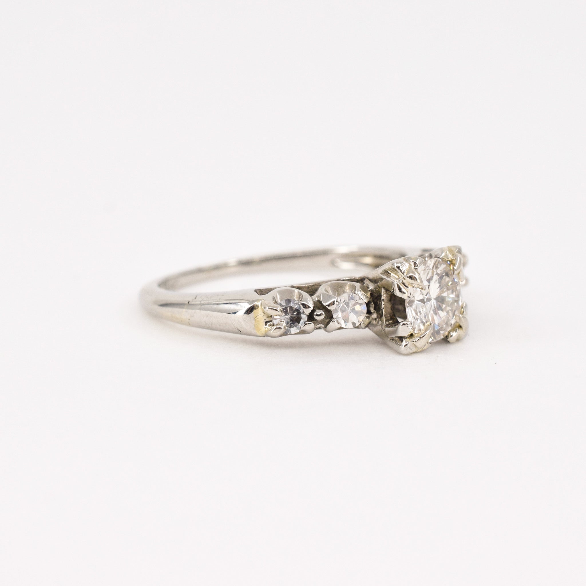vintage diamond engagement ring, folklor vintage jewelry shop canada 