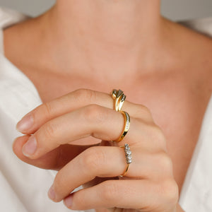 vintage gold princess cut ring, folklor vintage jewelry canada