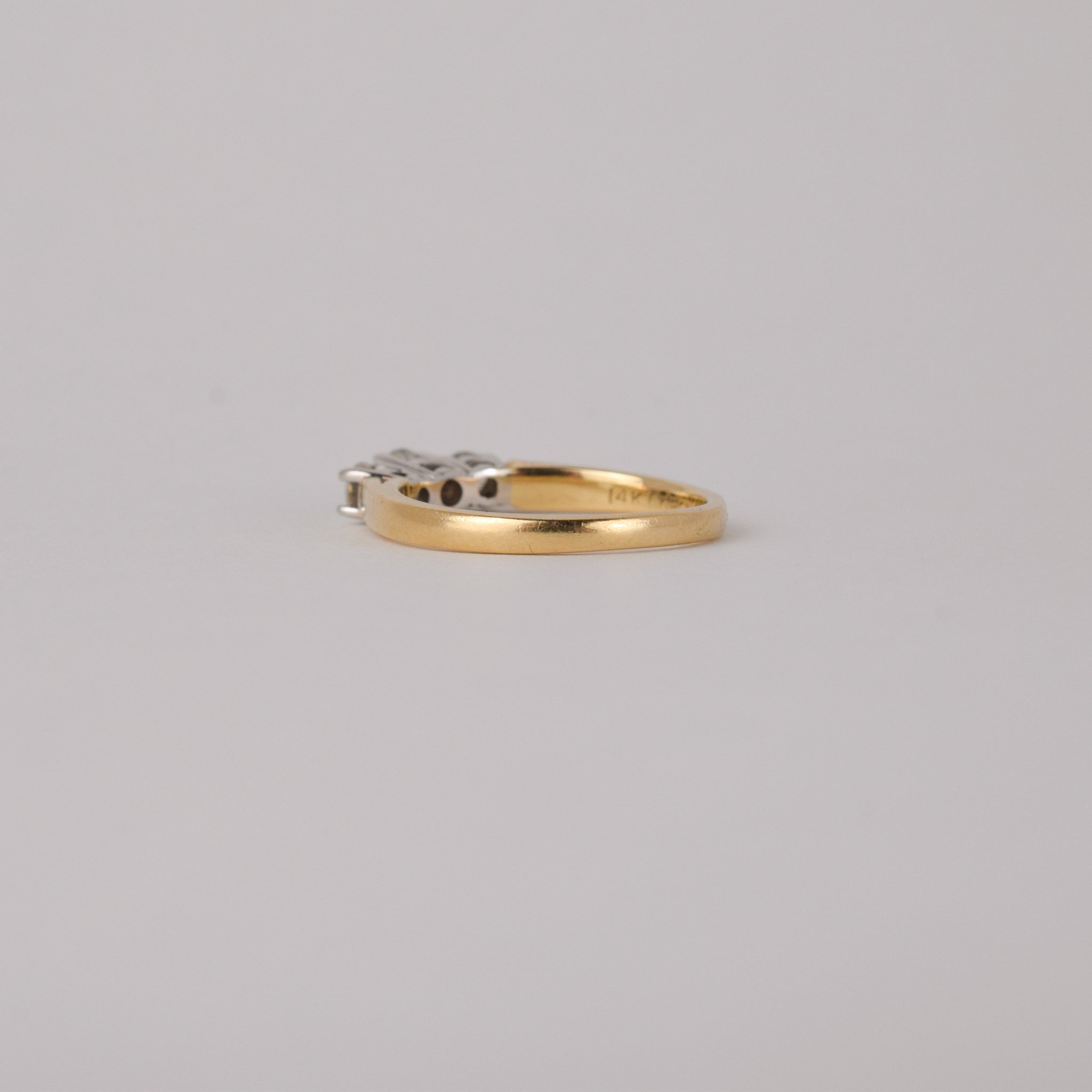 vintage gold diamond trilogy ring, folklor
