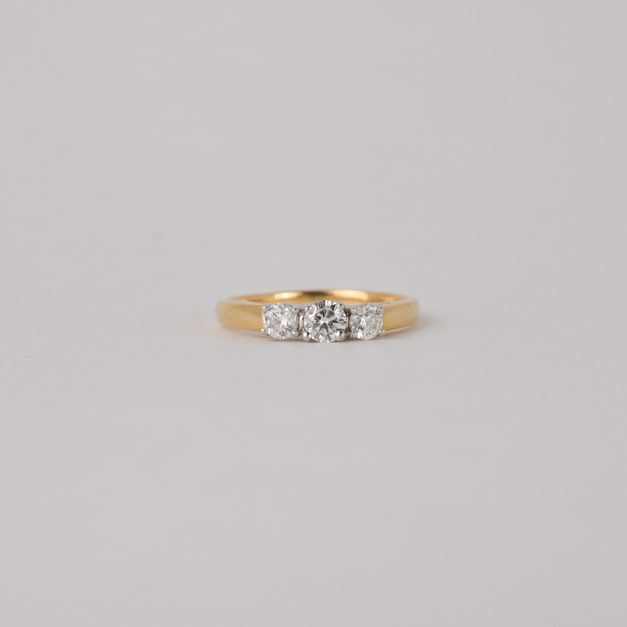 vintage gold diamond trilogy ring, folklor