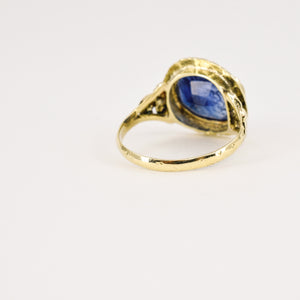 Moody Cameo Ring (14k)