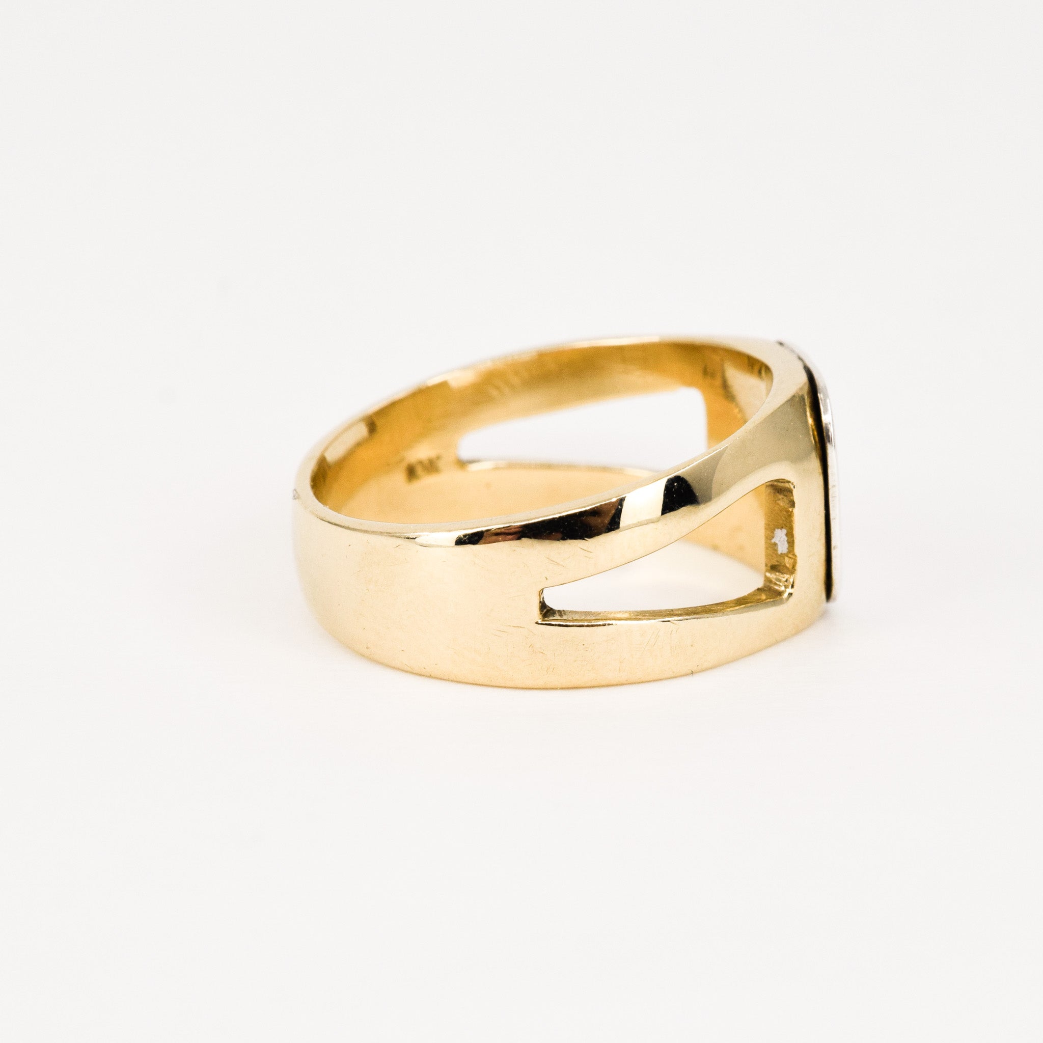 vintage gold signet ring, folklor vintage jewelry canada