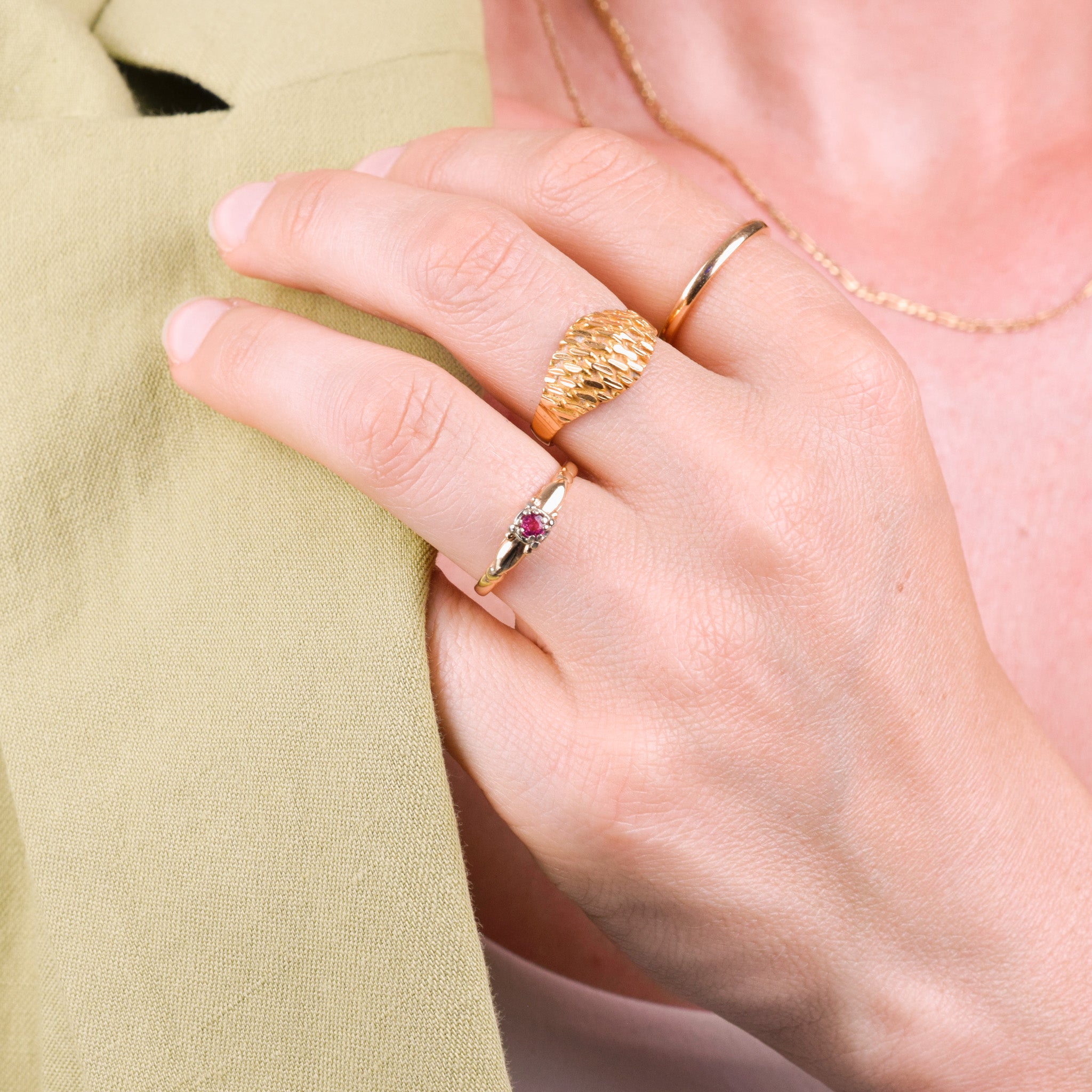 vintage dainty ruby ring, folklor vintage jewelry canada