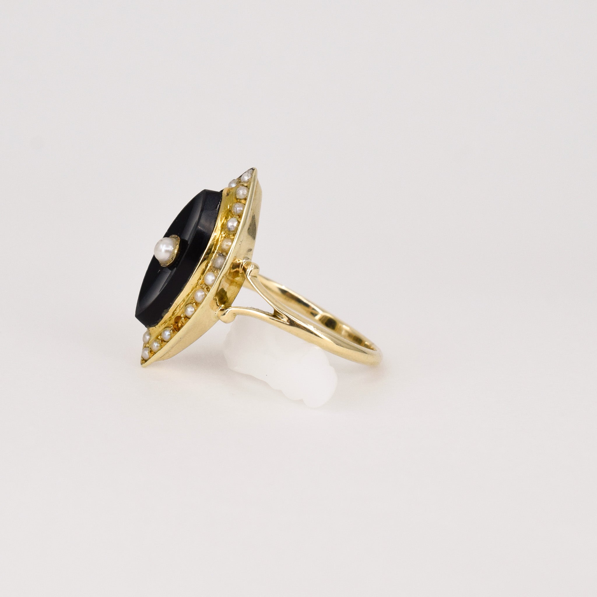 antique onyx and seed pearl ring, folkor vintage jewelry canada 