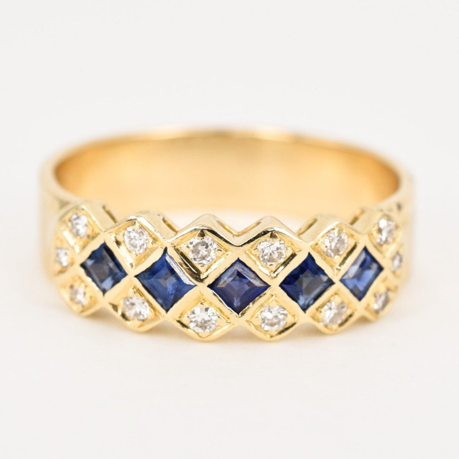 vintage sapphire and diamond gold band, folklor vintage jewelry canada