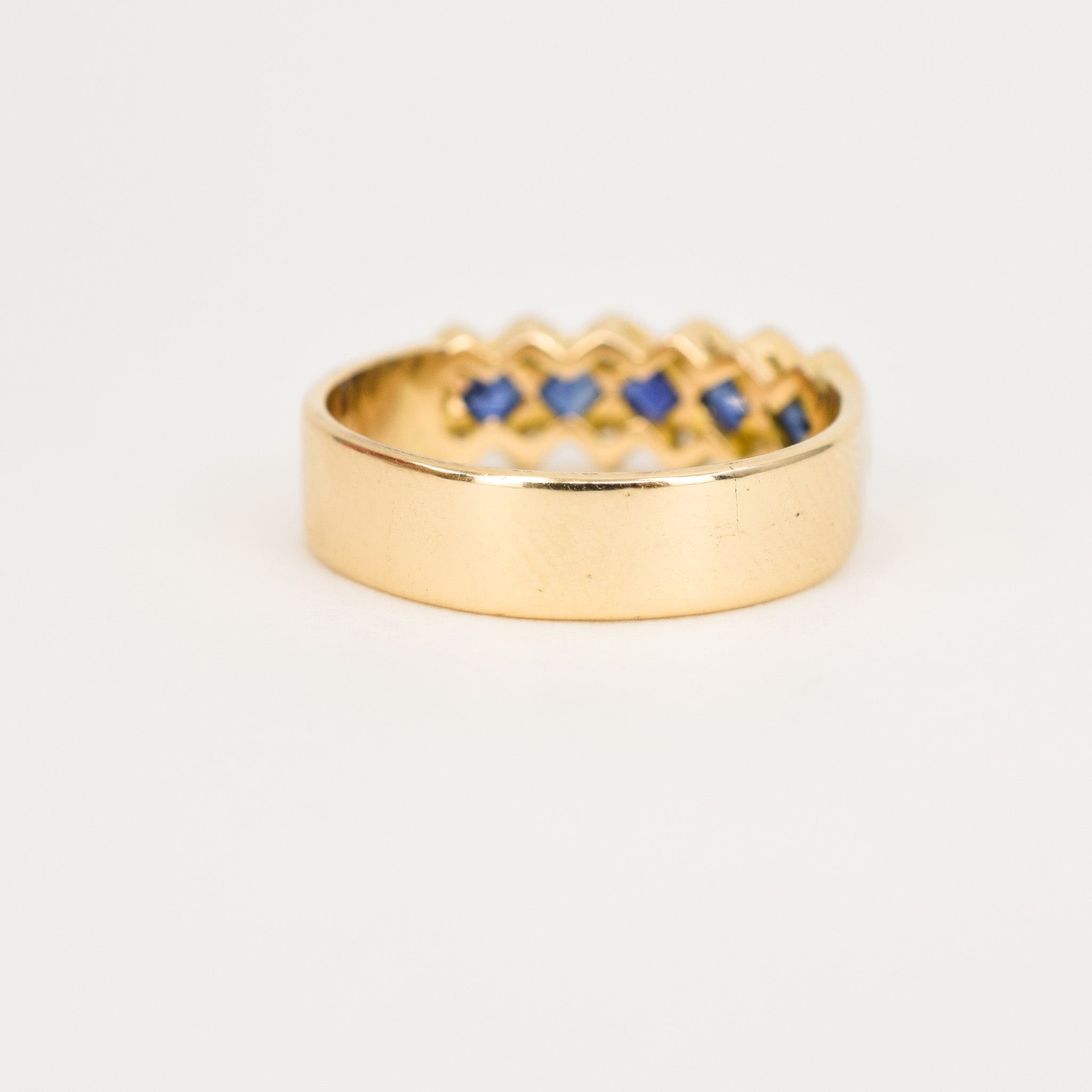 vintage sapphire and diamond gold band, folklor vintage jewelry canada