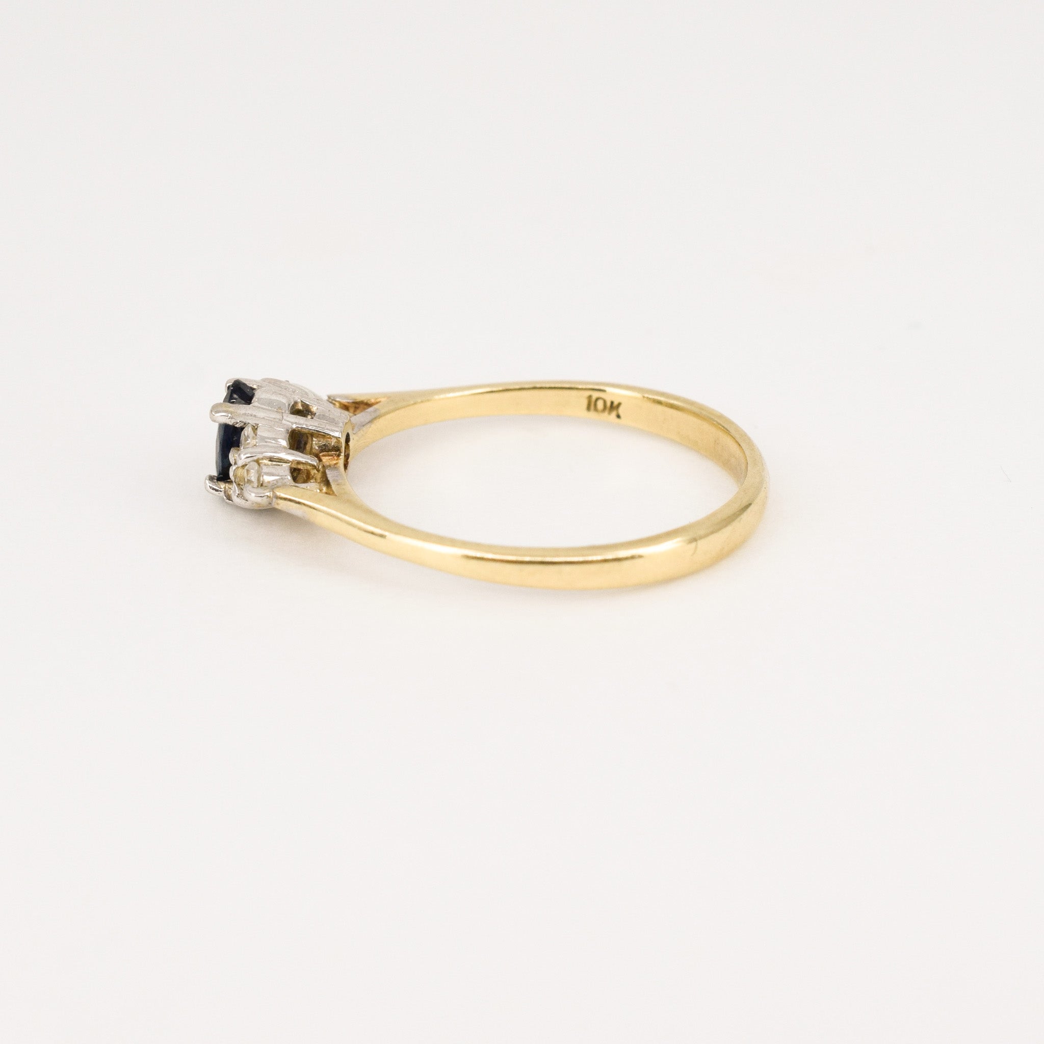 vintage sapphire and diamond ring, folklor vintage jewelry canada