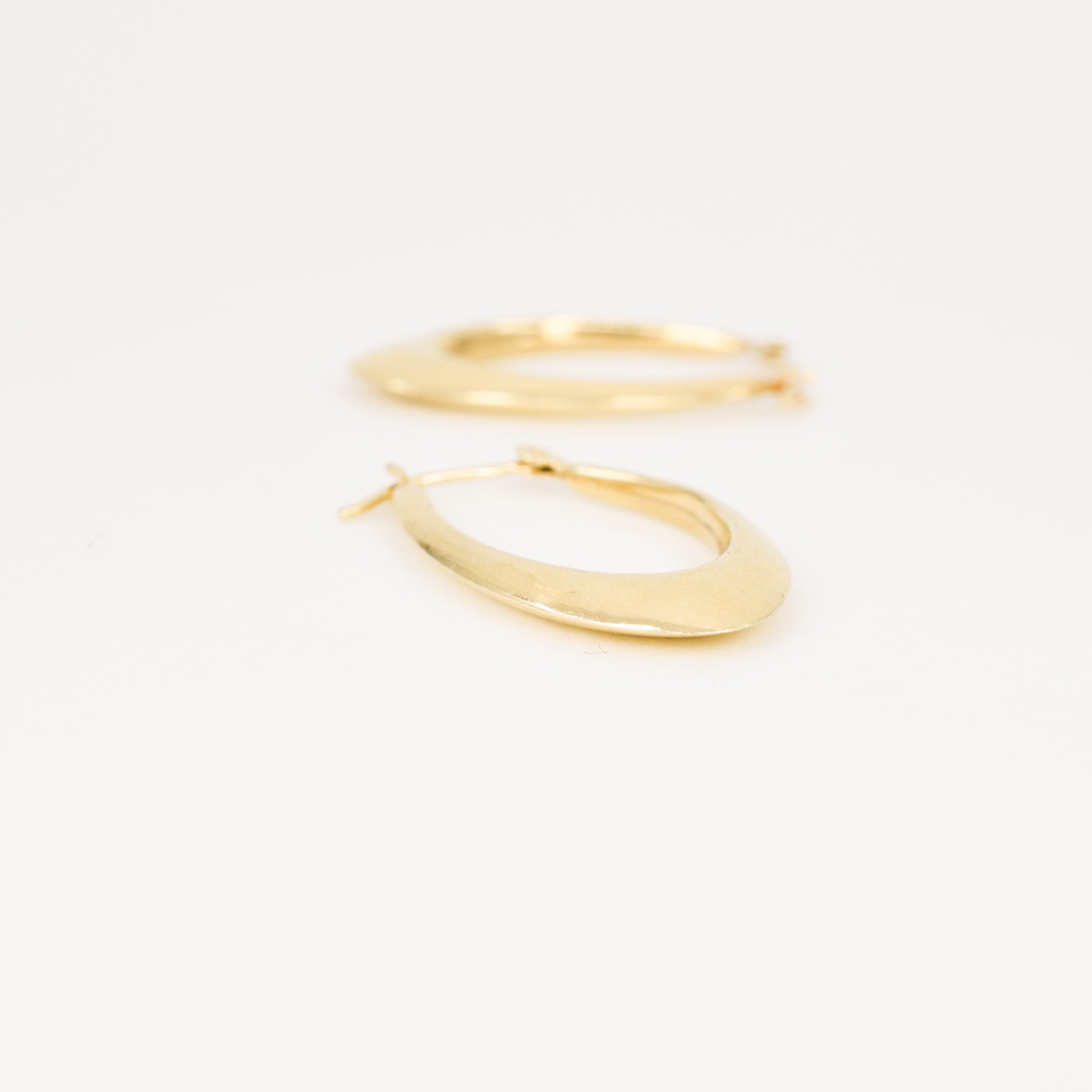 Oval Hoops