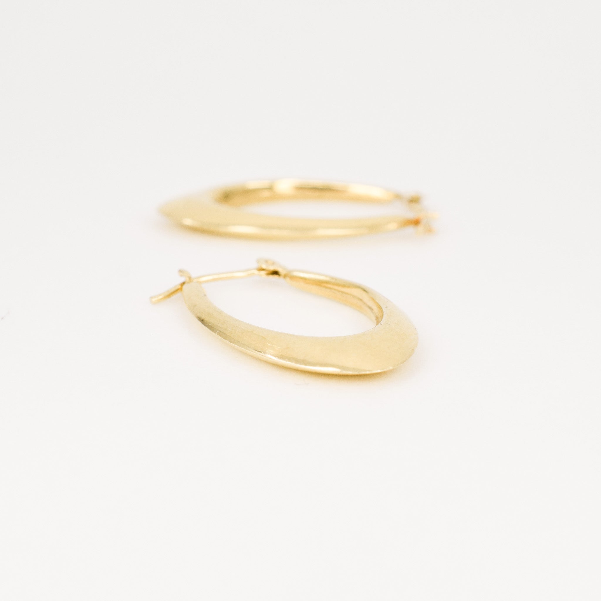 Oval Hoops