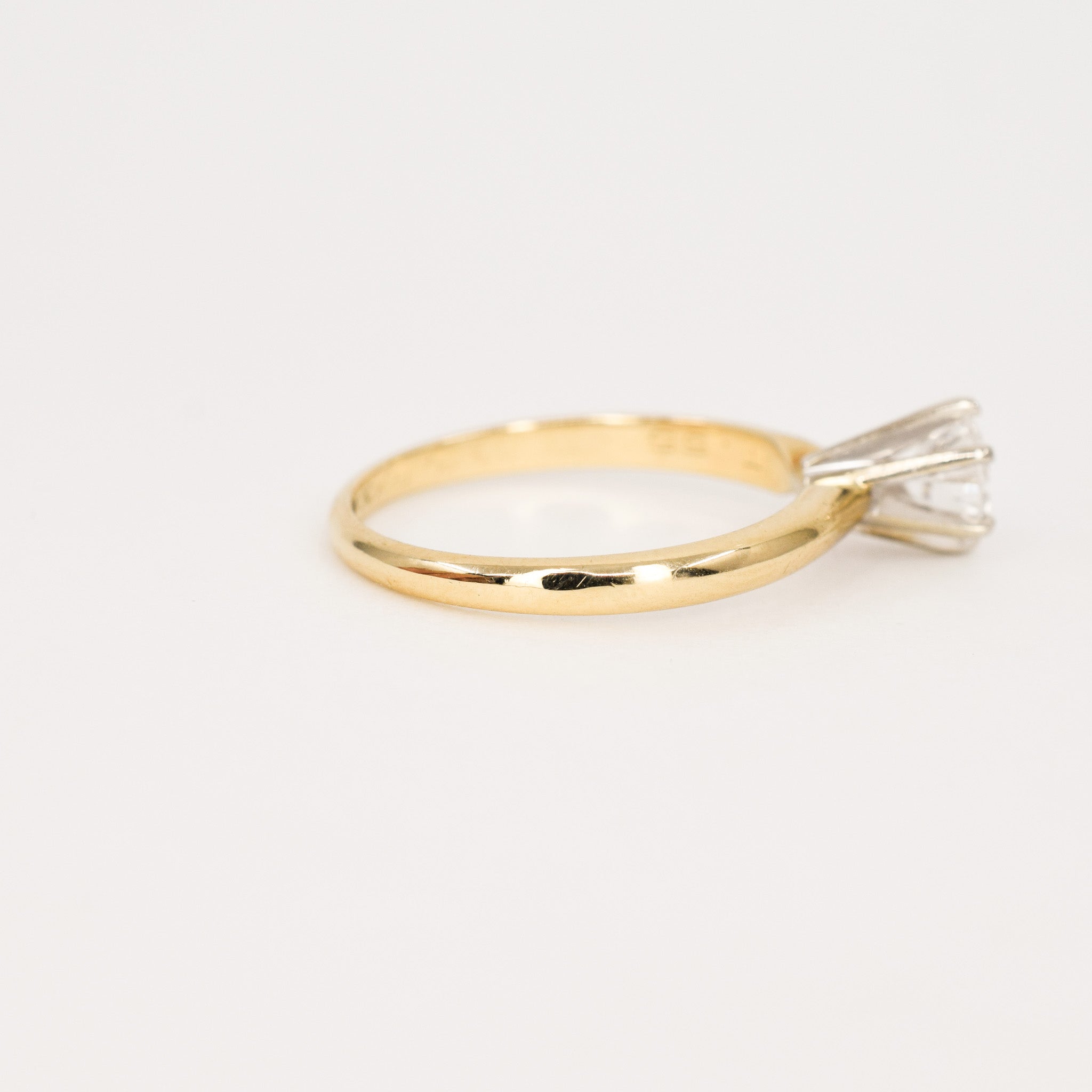 vintage solitaire diamond engagement ring, folklor vintage jewelry canada