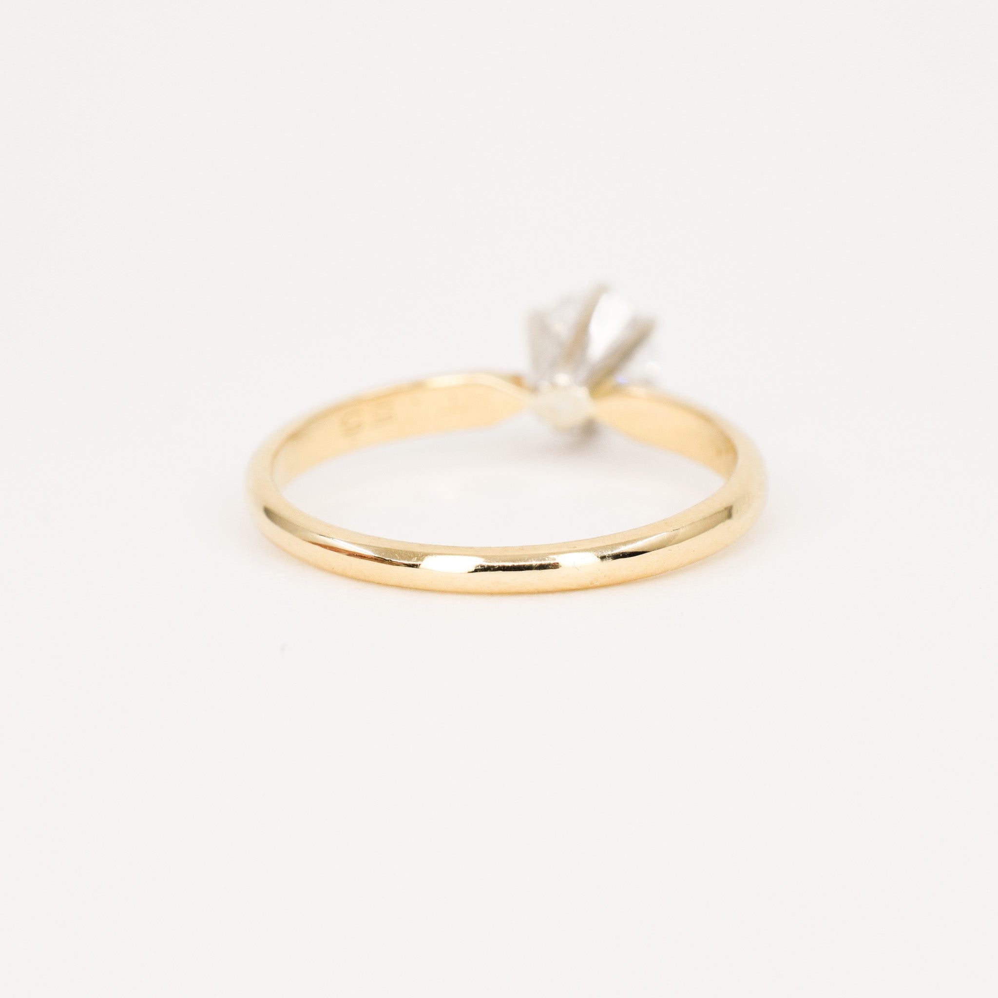 vintage solitaire diamond engagement ring, folklor vintage jewelry canada