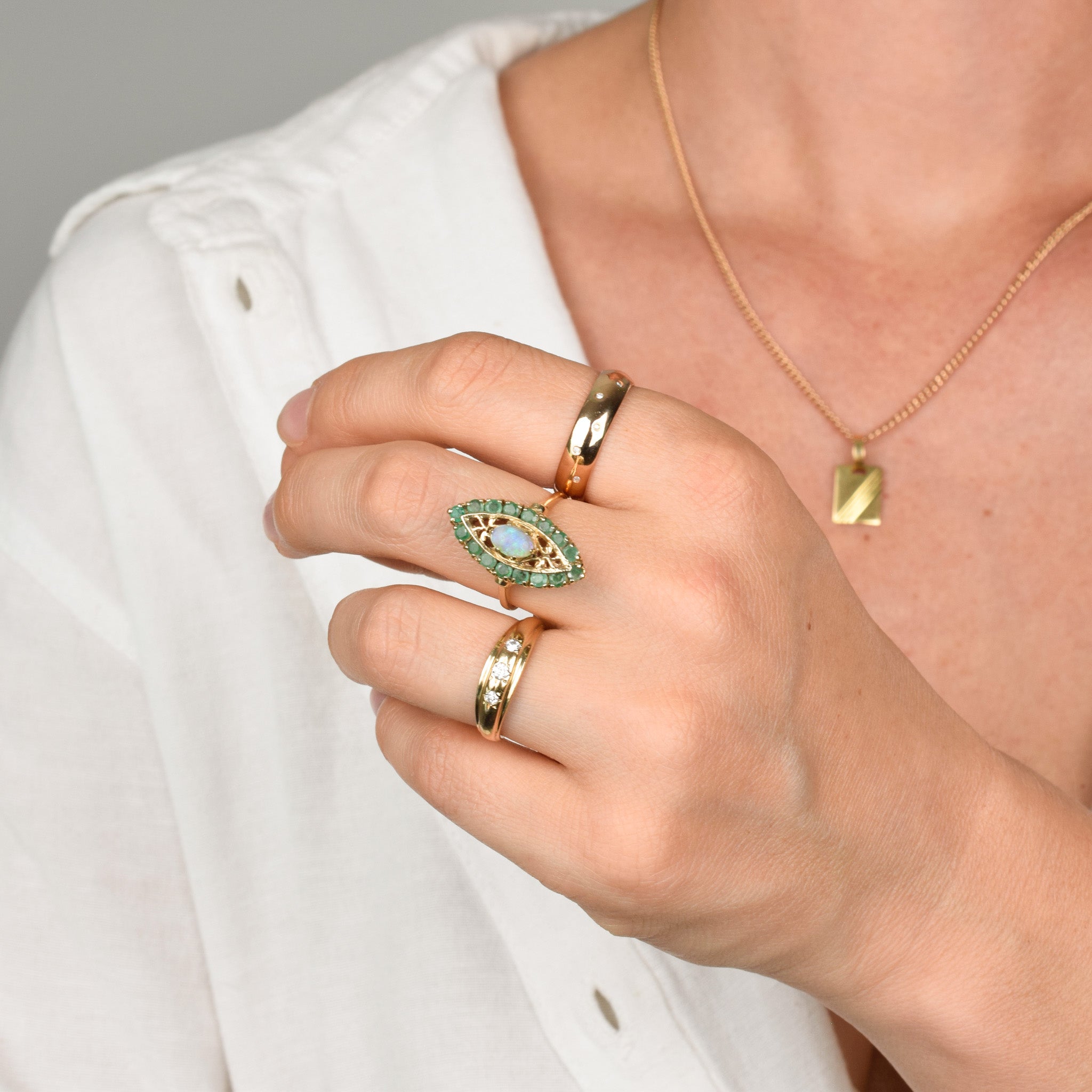 vintage starburst diamond trilogy ring, folklor vintage jewelry canada