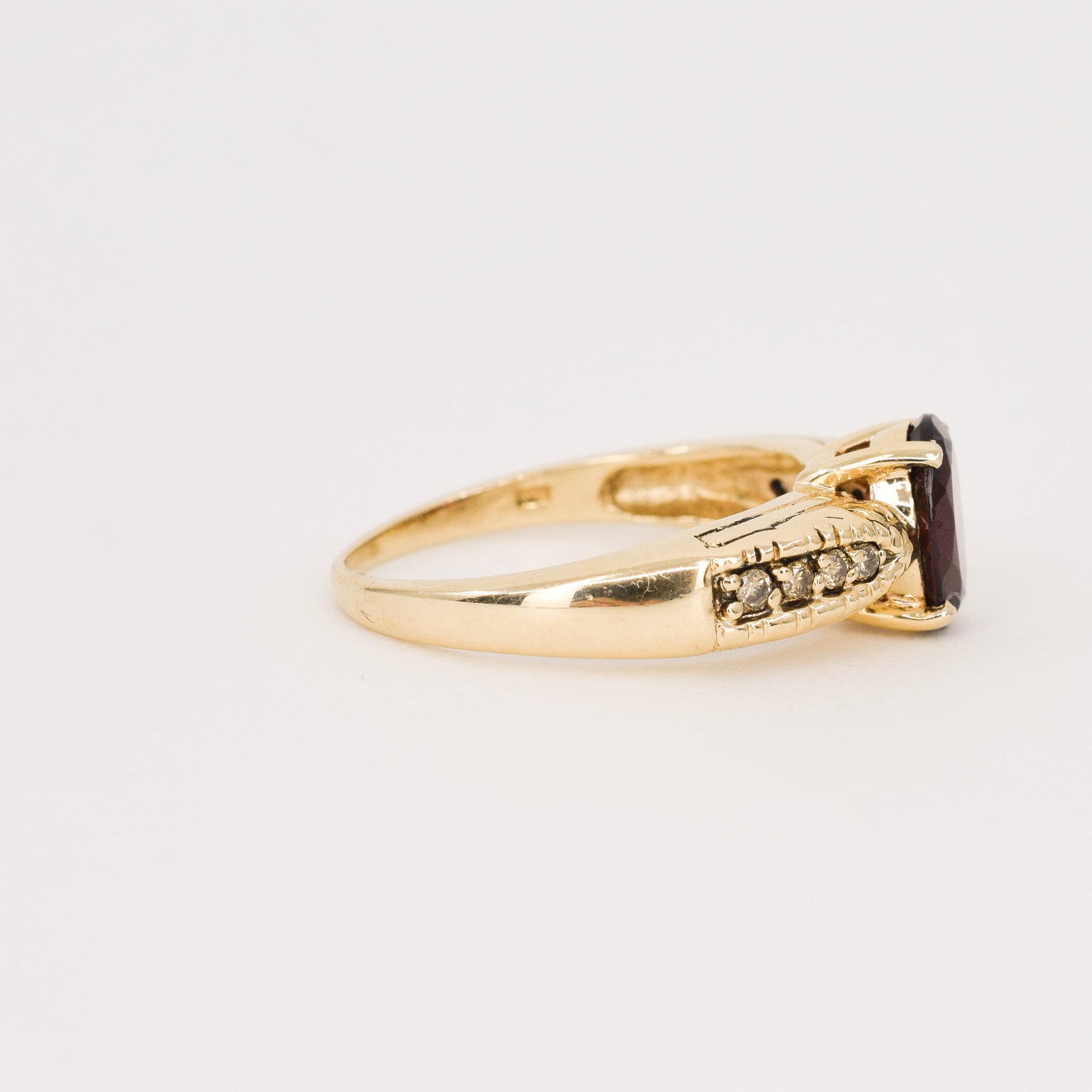 vintage garnet ring, folklor vintage jewelry canada