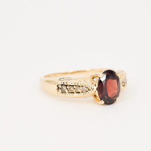 vintage garnet ring, folklor vintage jewelry canada