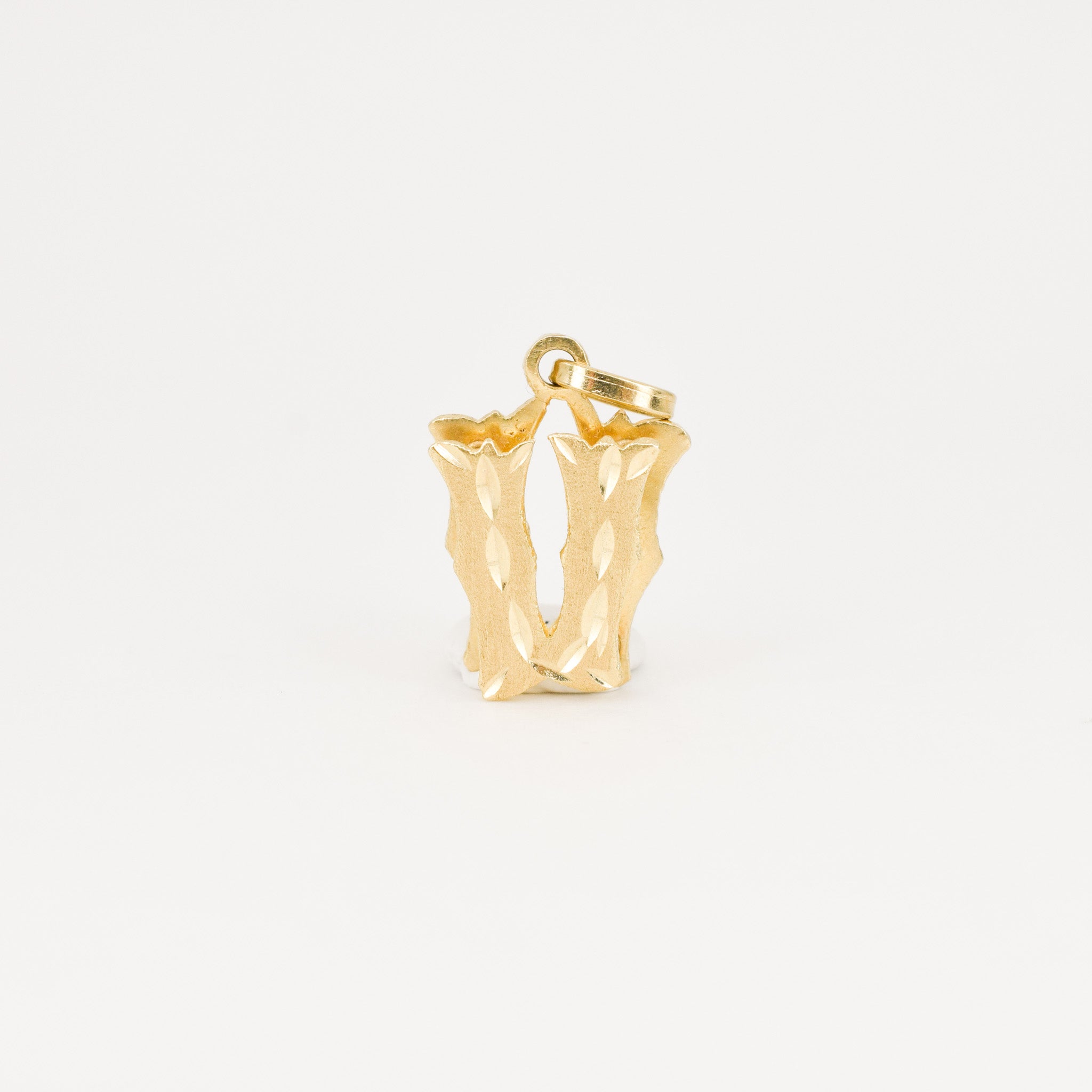 vintage 'v' gold charm pendant, folklor vintage jewelry canada