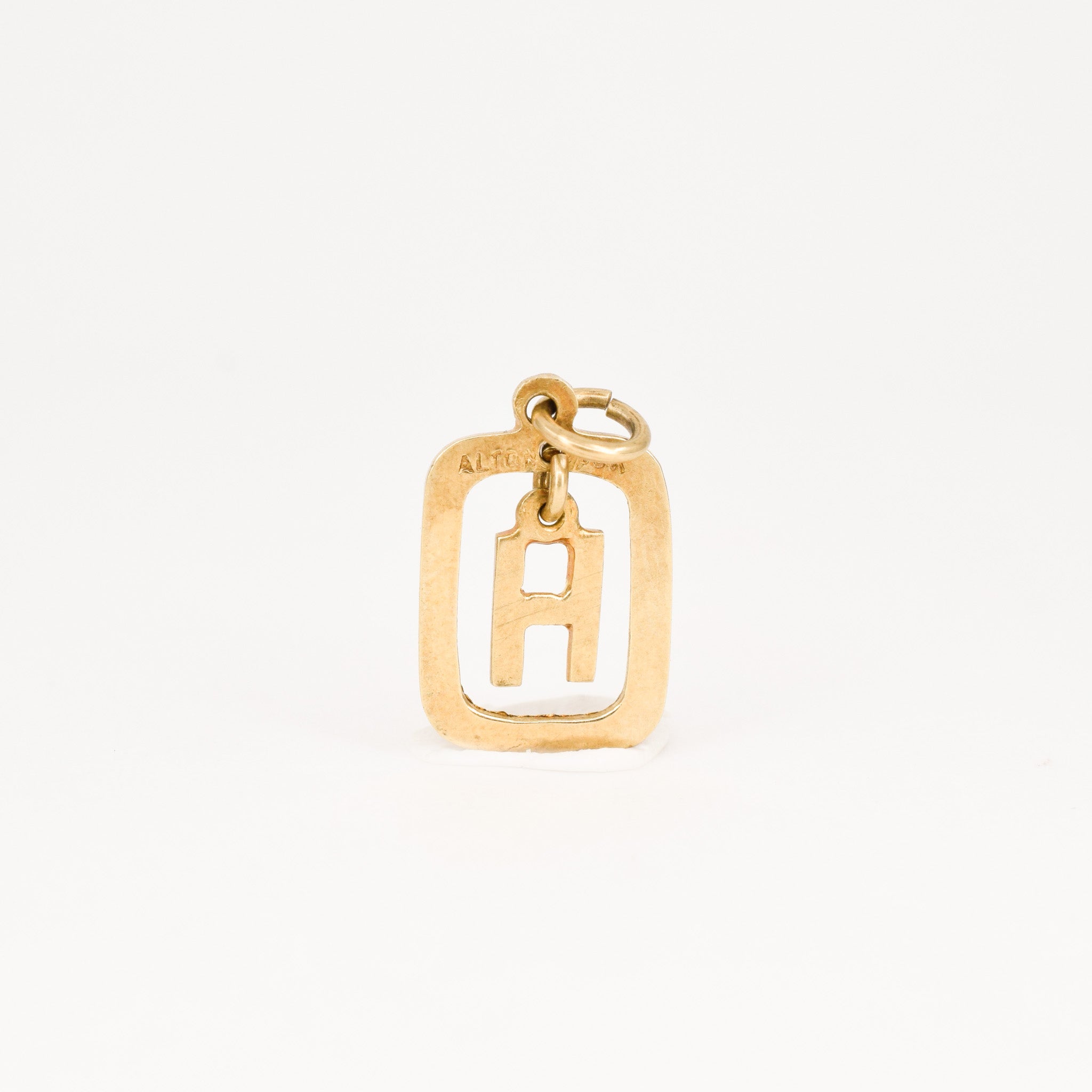 vintage gold H pendant, folklor vintage jewelry canada