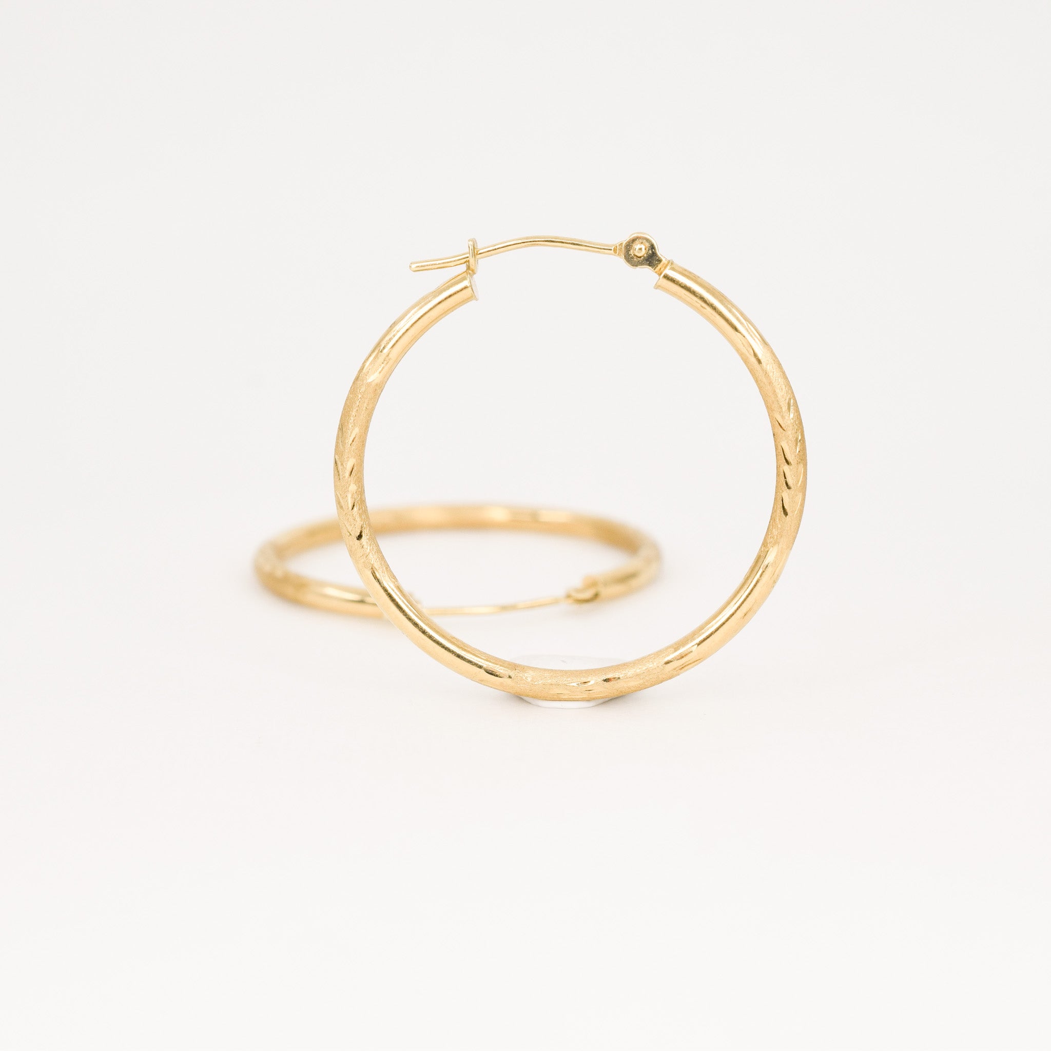 vintage gold hoop earrings, folklor vintage jewelry canada
