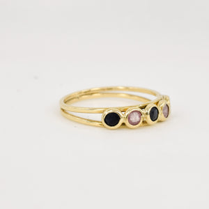 vintage gold bezel set sapphire family ring, folklor vintage jewelry canada