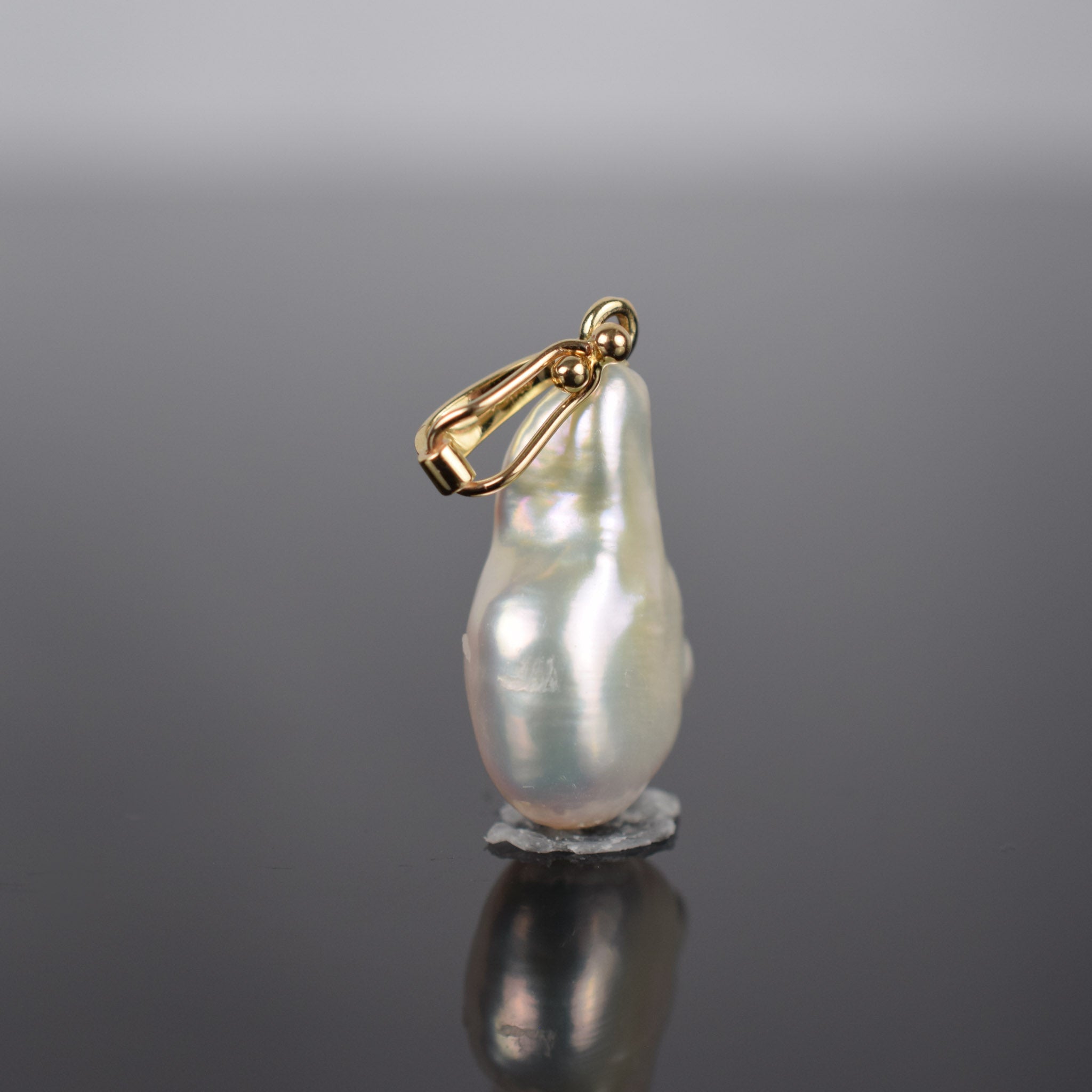 Vintage Baroque Pearl Pendant II