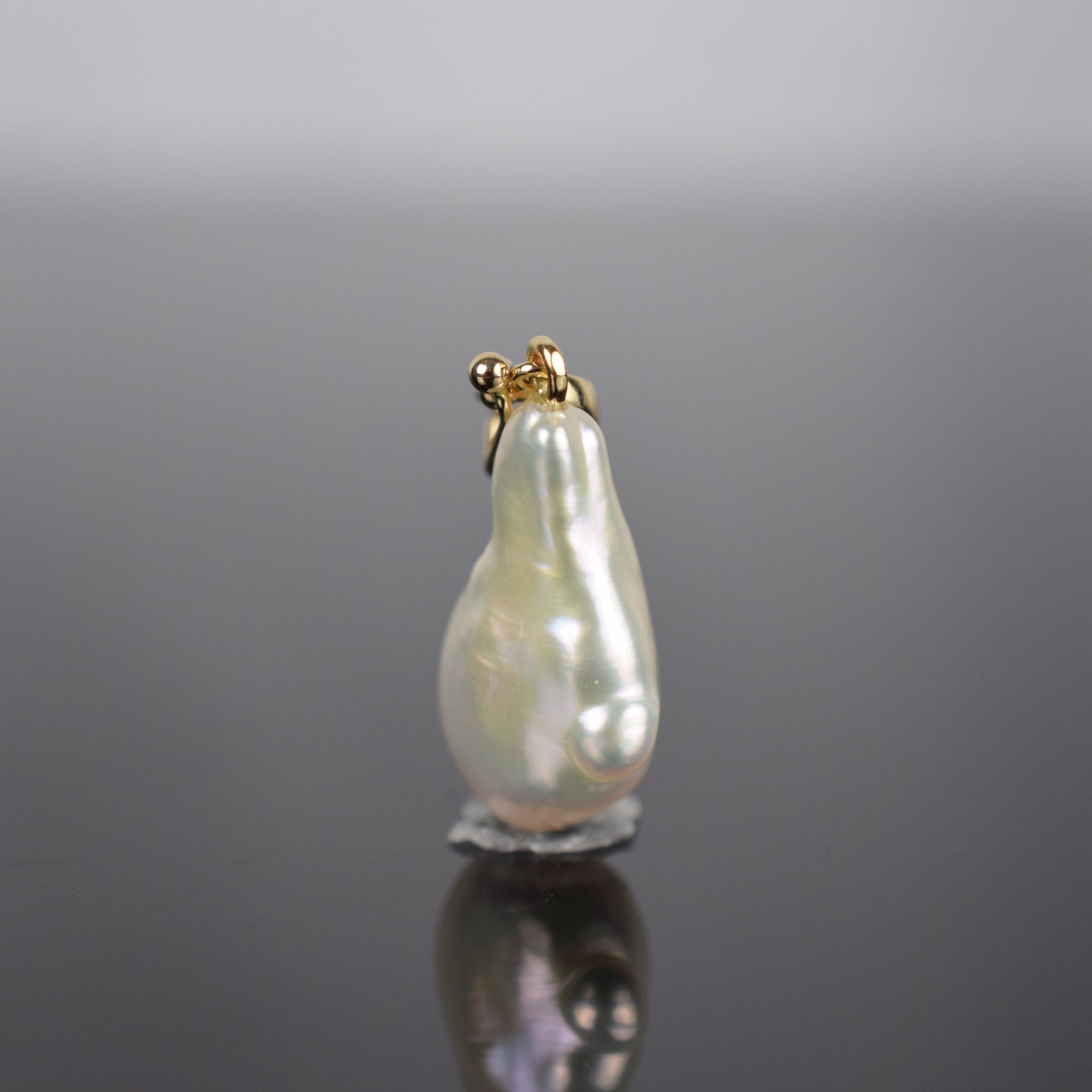 Vintage Baroque Pearl Pendant II