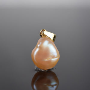 Vintage Baroque Pearl Pendant IV