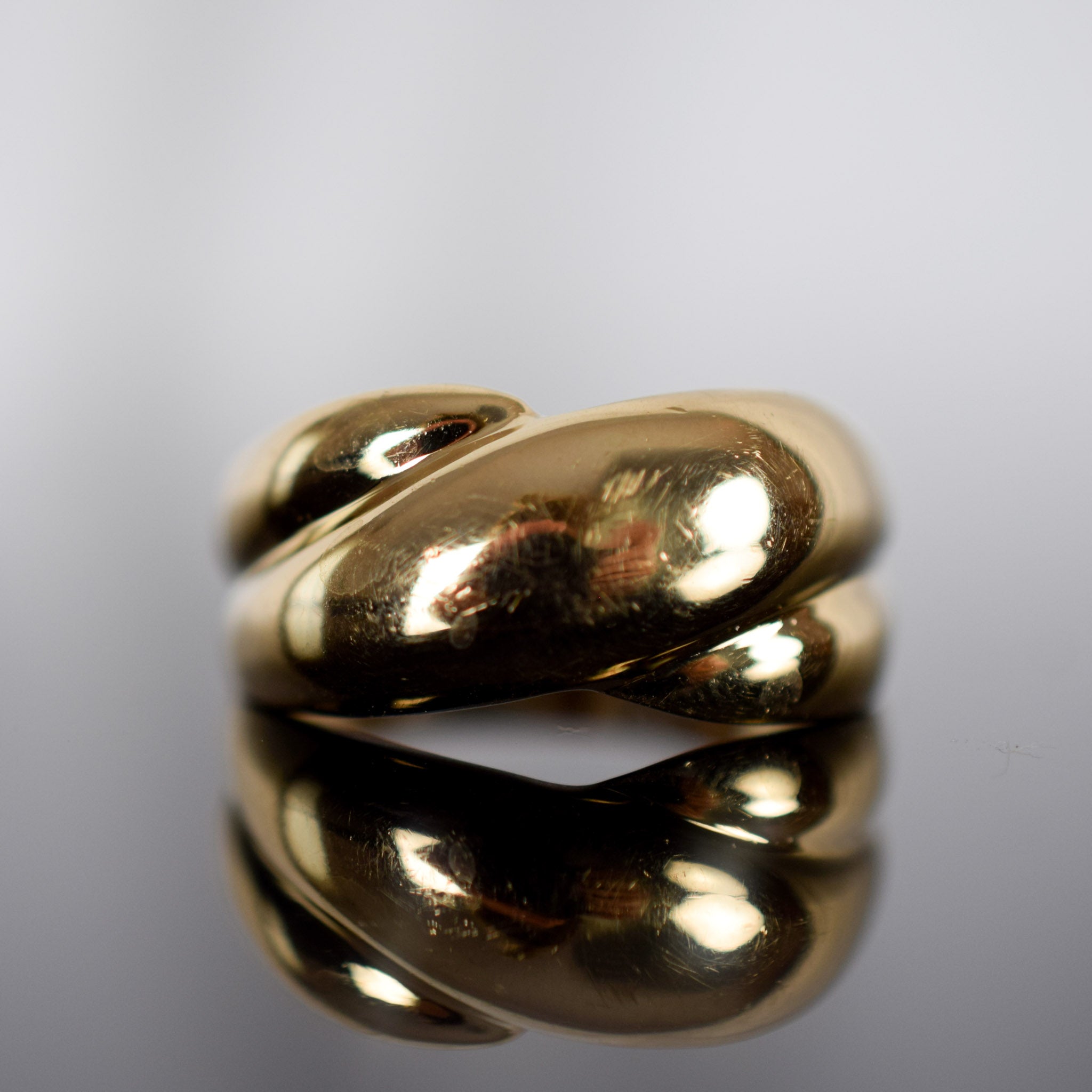 vintage chunky gold ring, folkor vintage jewelry shop