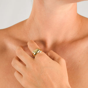vintage chunky gold ring, folkor vintage jewelry shop