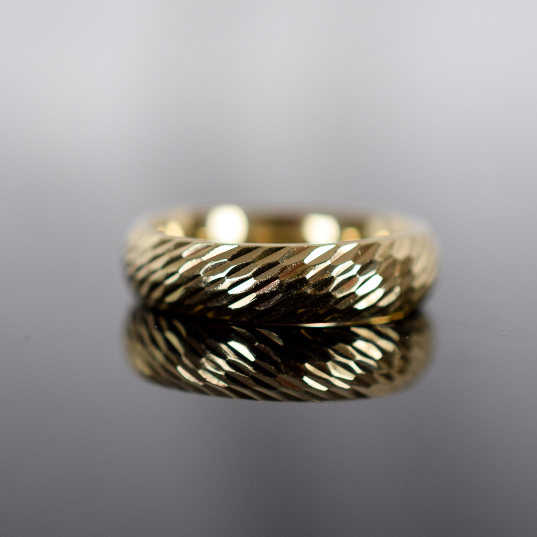 Vintage gold ring for sale, folklor 