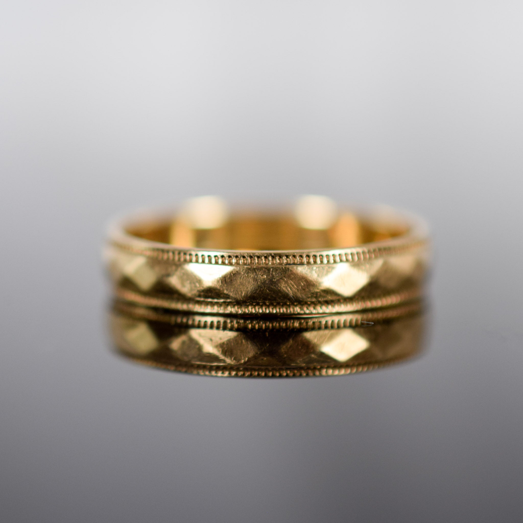 Beautiful gold vintage wedding band, folkor