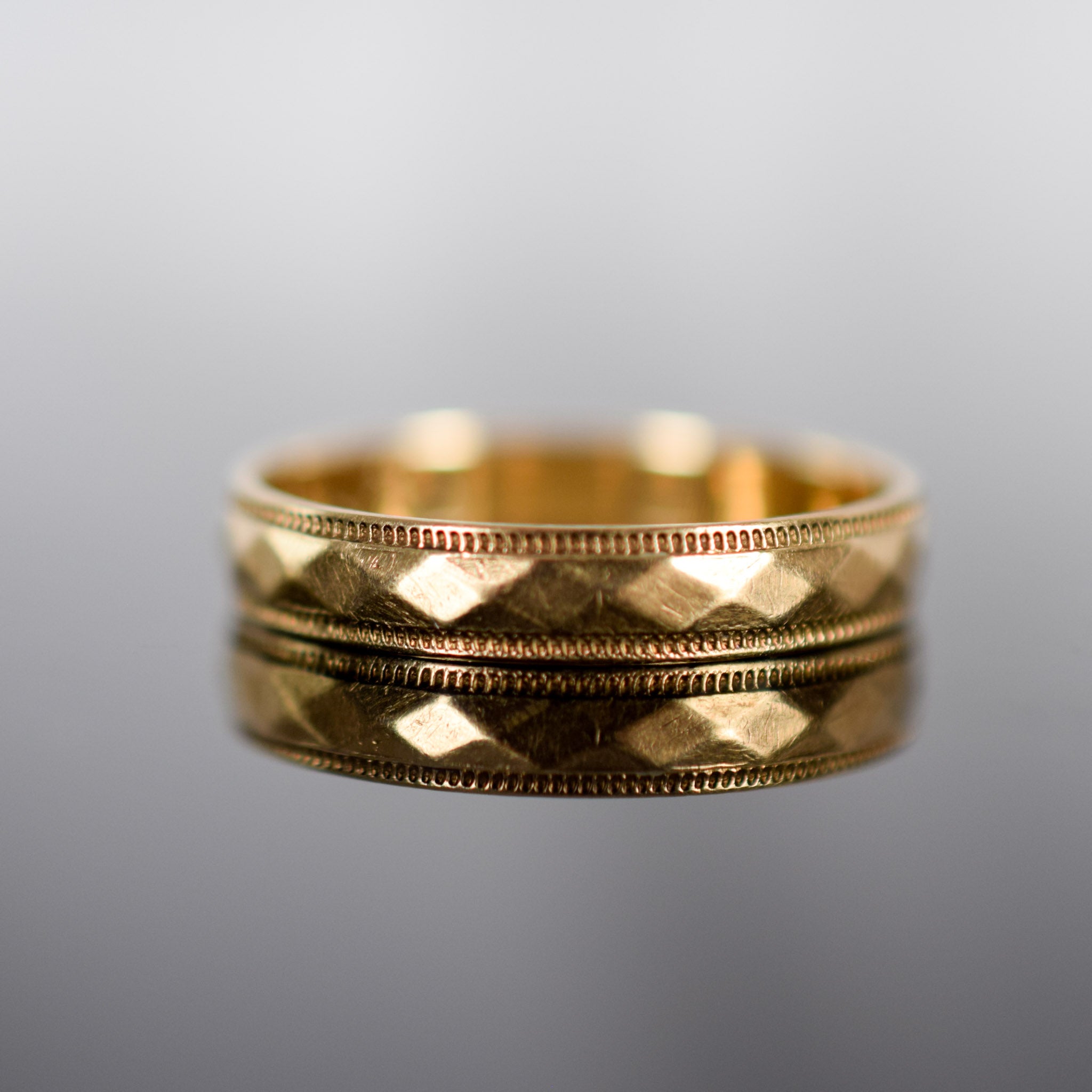 Beautiful gold vintage wedding band, folkor