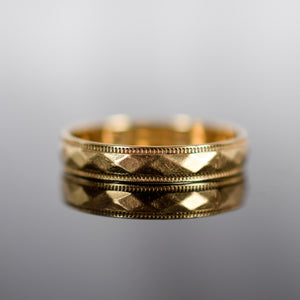 Beautiful gold vintage wedding band, folkor