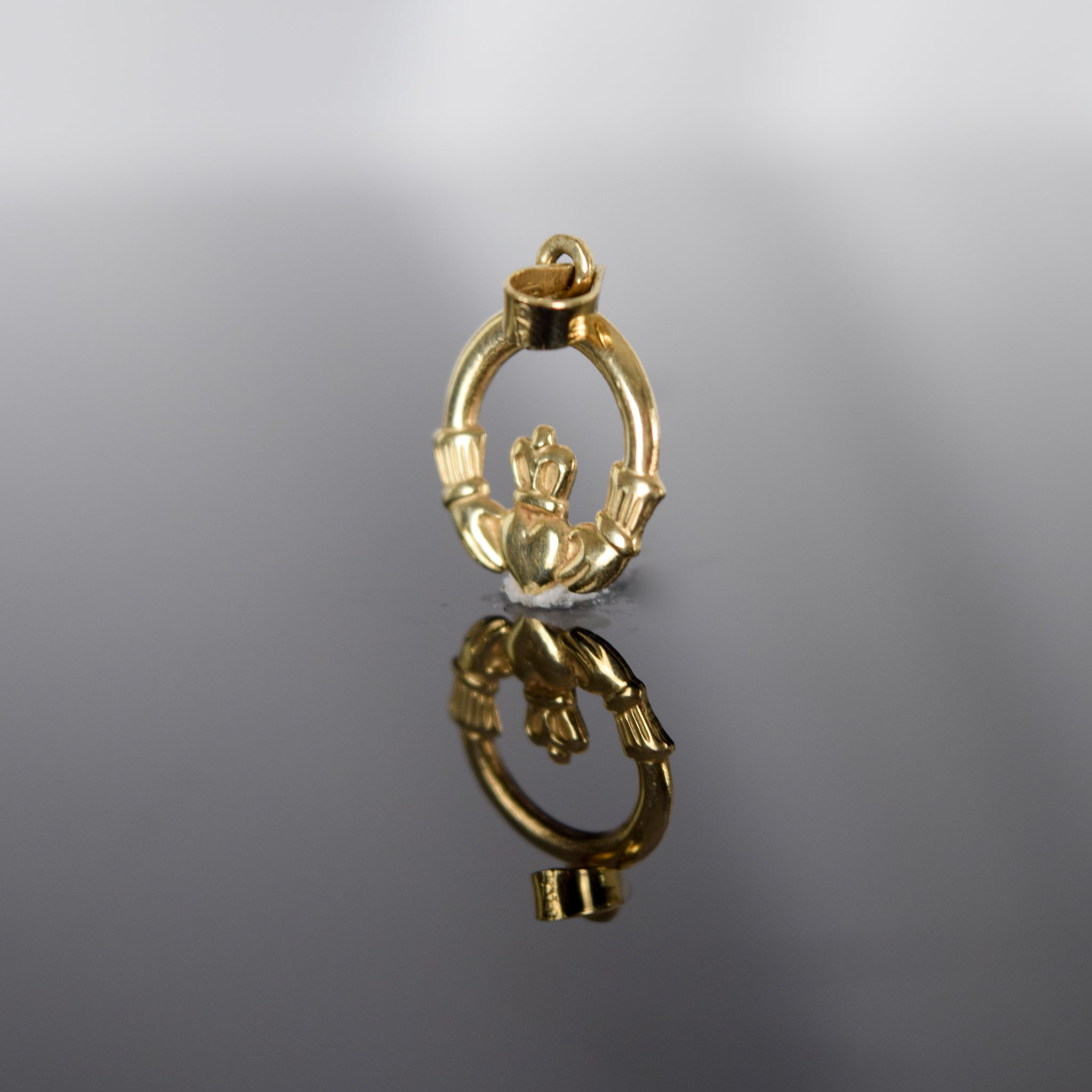 Vintage Claddagh pendant, folklor 