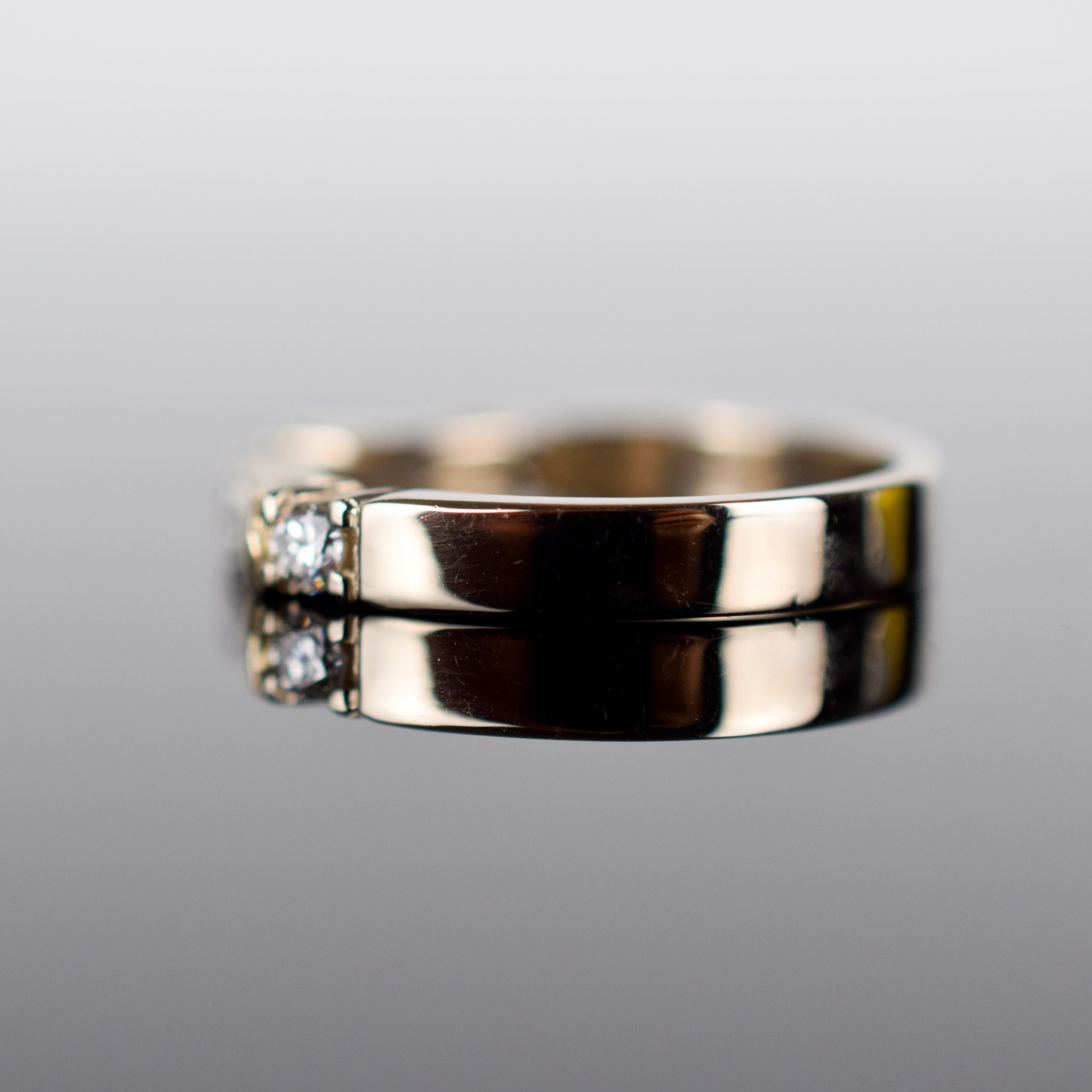 Incredible tapered baguette diamond band, folklor 