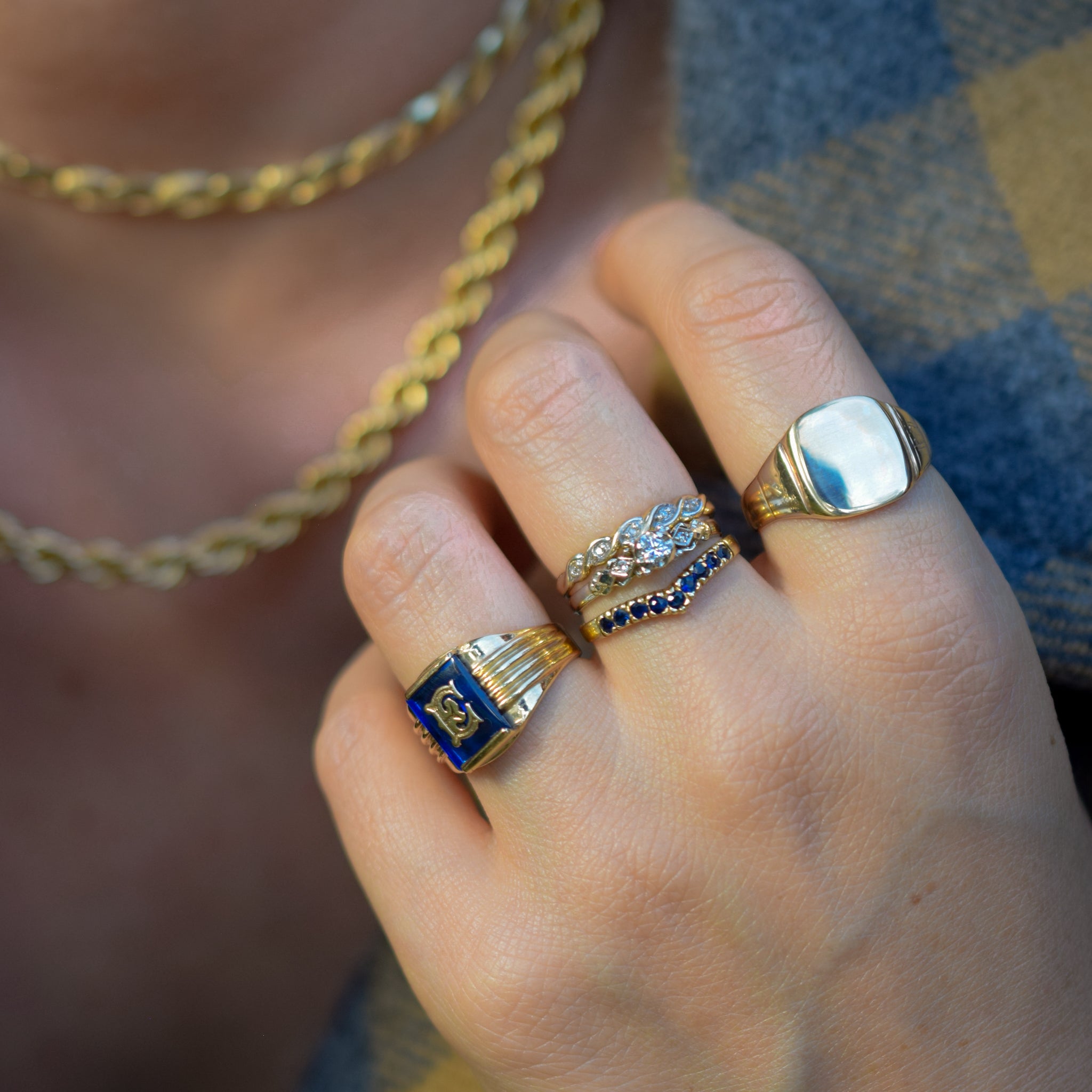 sapphire wishbone ring, folklor