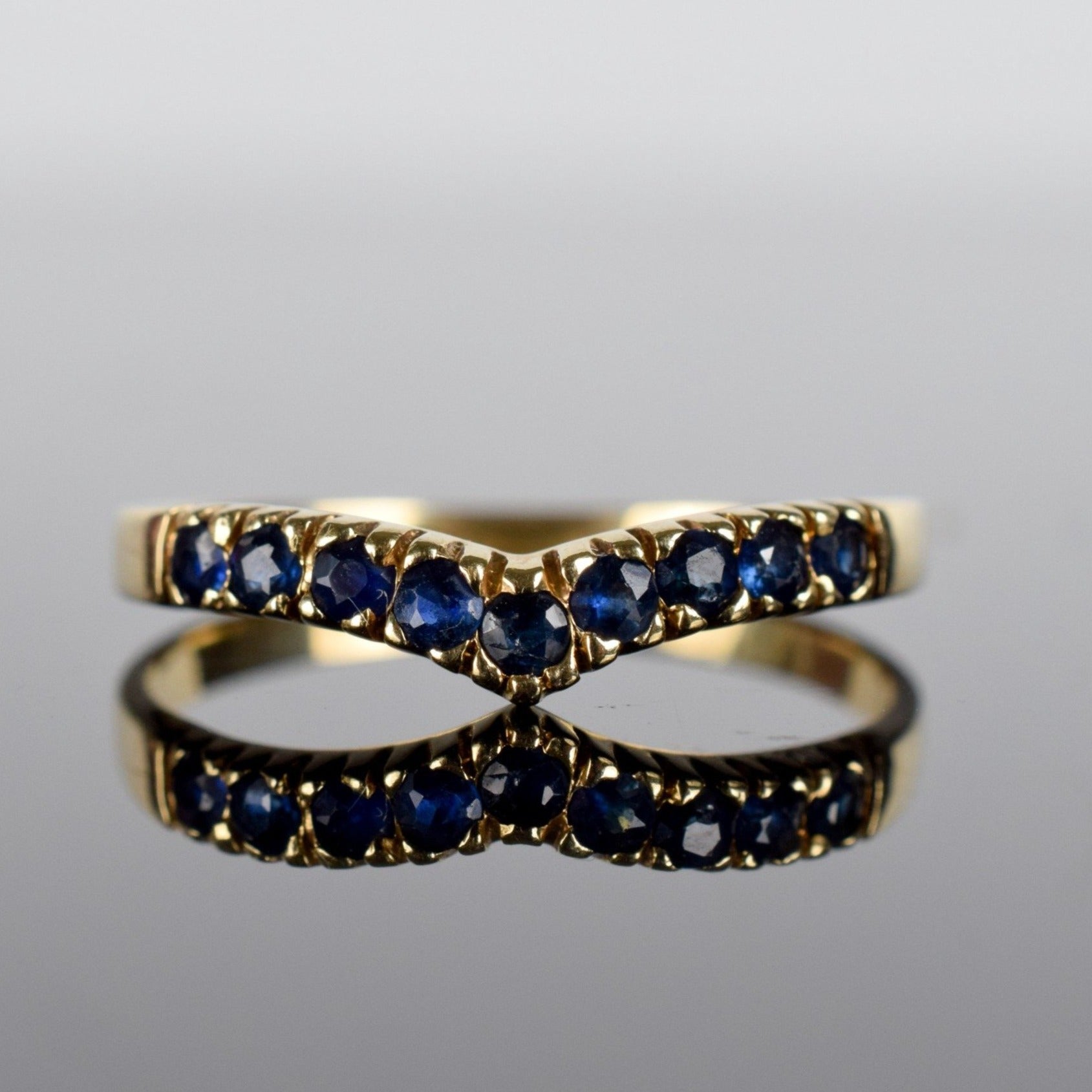 sapphire wishbone ring, folklor