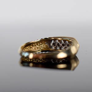 Vintage gold and diamond ring, folklor
