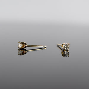 dainty diamond studs, folklor