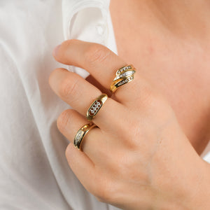 Vintage gold and diamond ring, folklor
