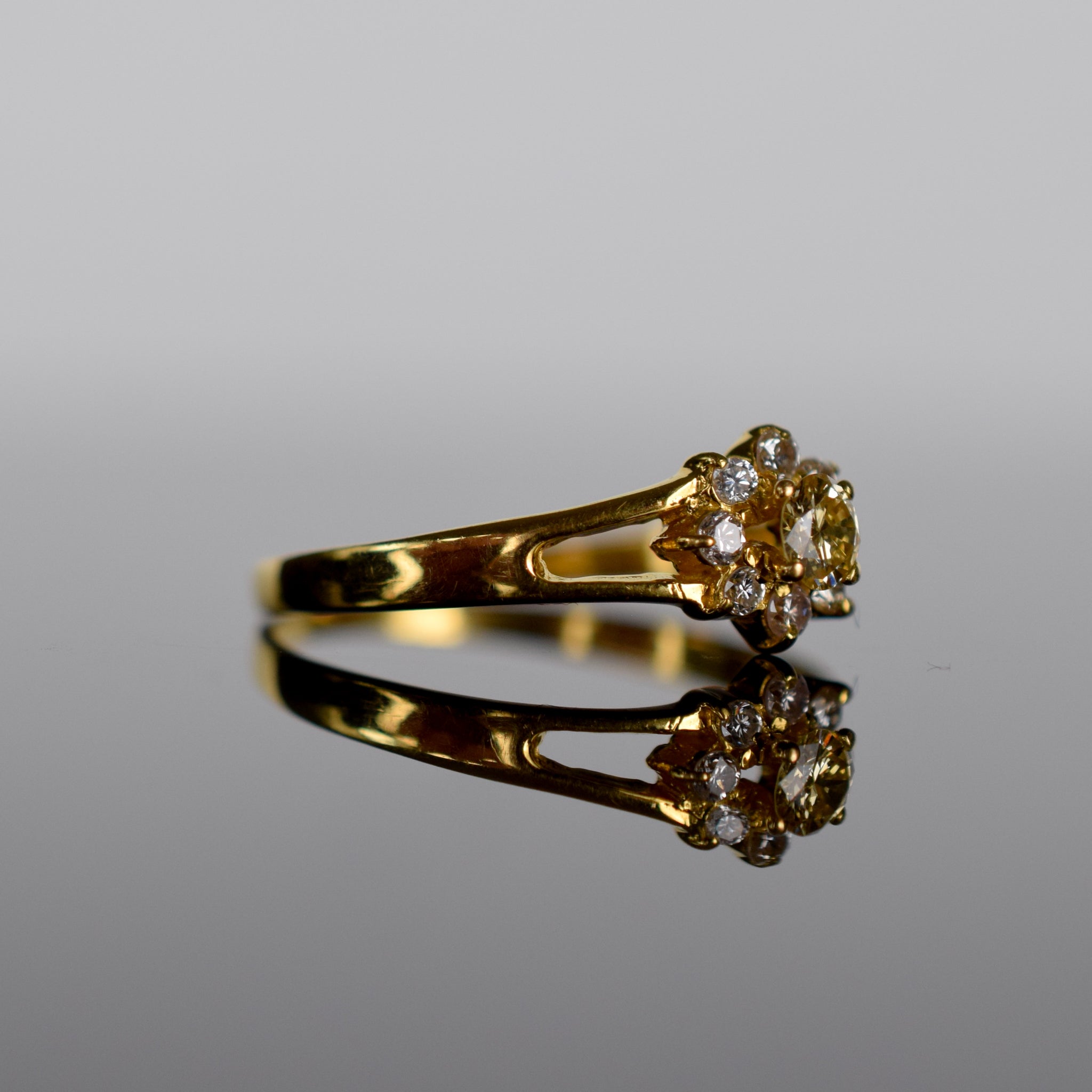 vintage yellow diamond daisy ring, folklor