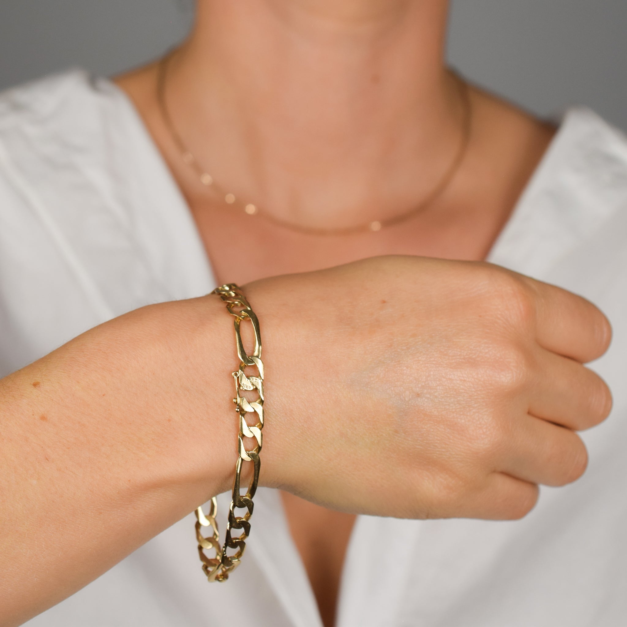Fabulous Figaro Bracelet (10k)