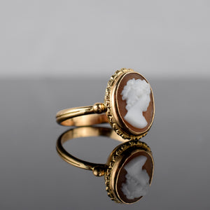 vintage cameo ring, folklor