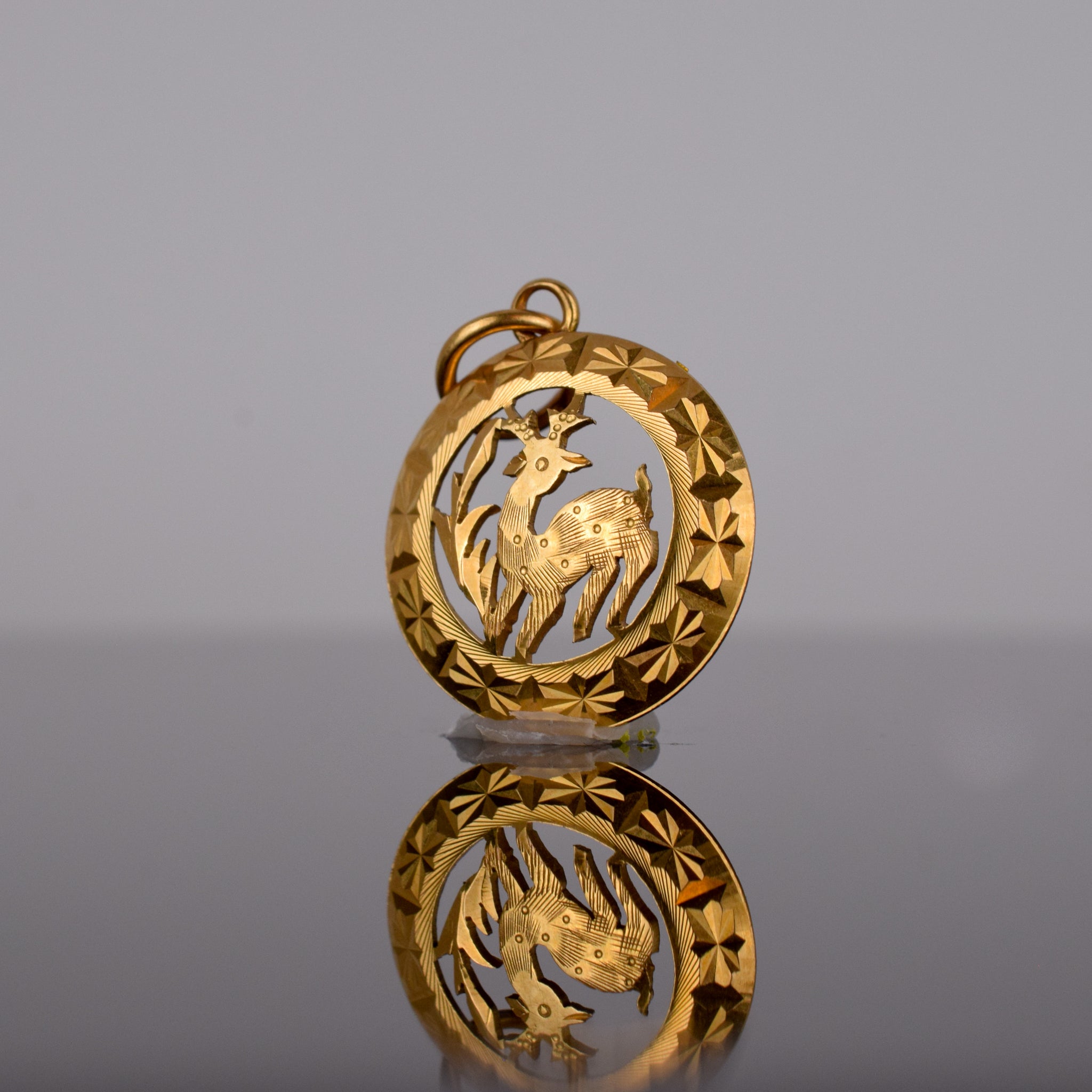 handcrafted 22k gold pendant, folklor