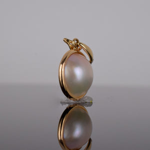 vintage pearl pendant, folklor