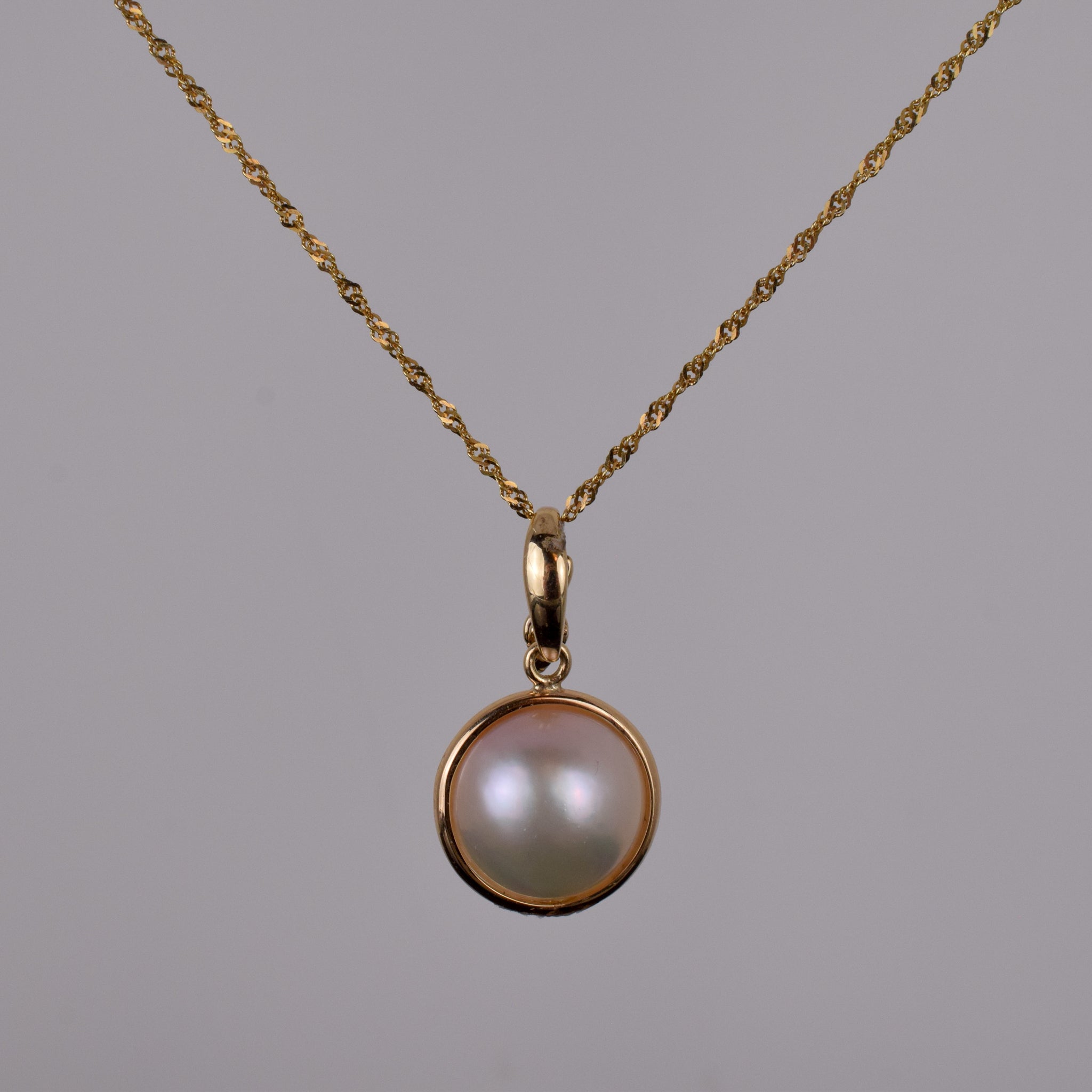 vintage pearl pendant, folklor