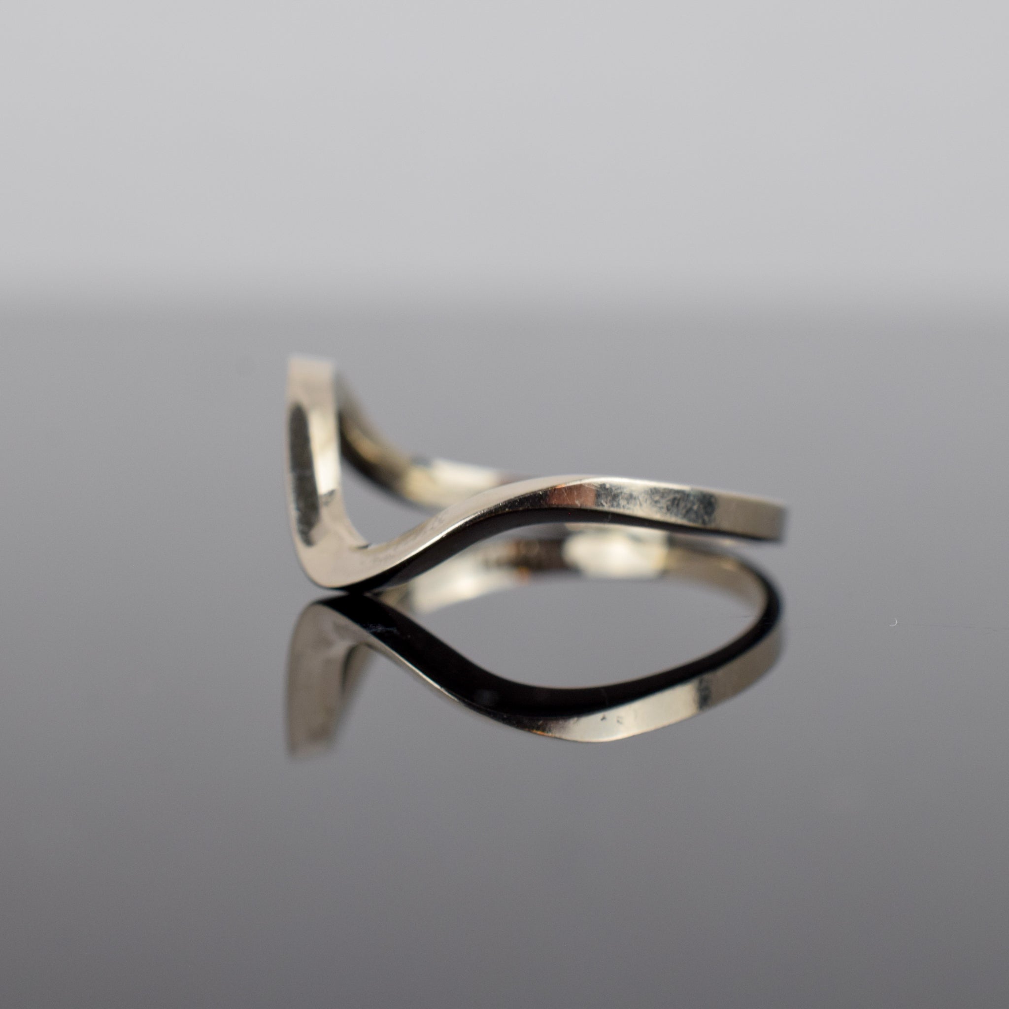 vintage gold stacking ring, folklor